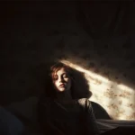 Je Ervaart Niet het Lijden, Je Lijdt Aan je Ervaring