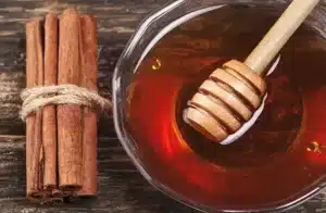 Kaneel En Honing: 12 Fantastische Voordelen Van Kaneel En Honing Voor Gezondheid En Immuniteit