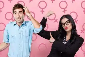 Moeten We Misschien Het Moderne Feminisme in de Hedendaagse Wereld Herzien?